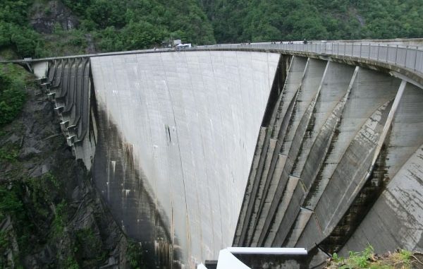 SHOT 9 Verzasca Valley Dam